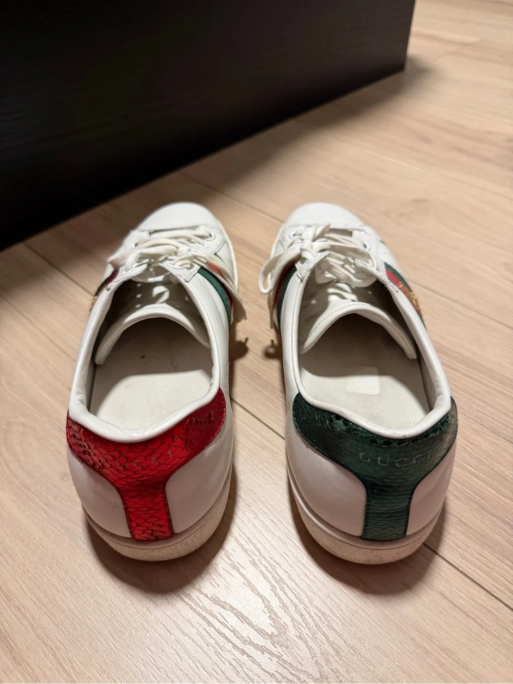 Gucci White Leather Sneakers with Green and Red Web and Gold Bee